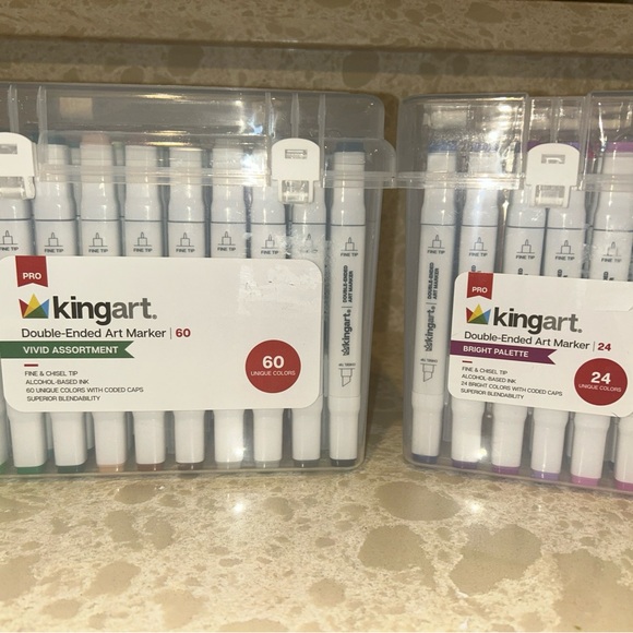 Double-Ended Art Marker Set Vivid Assortment